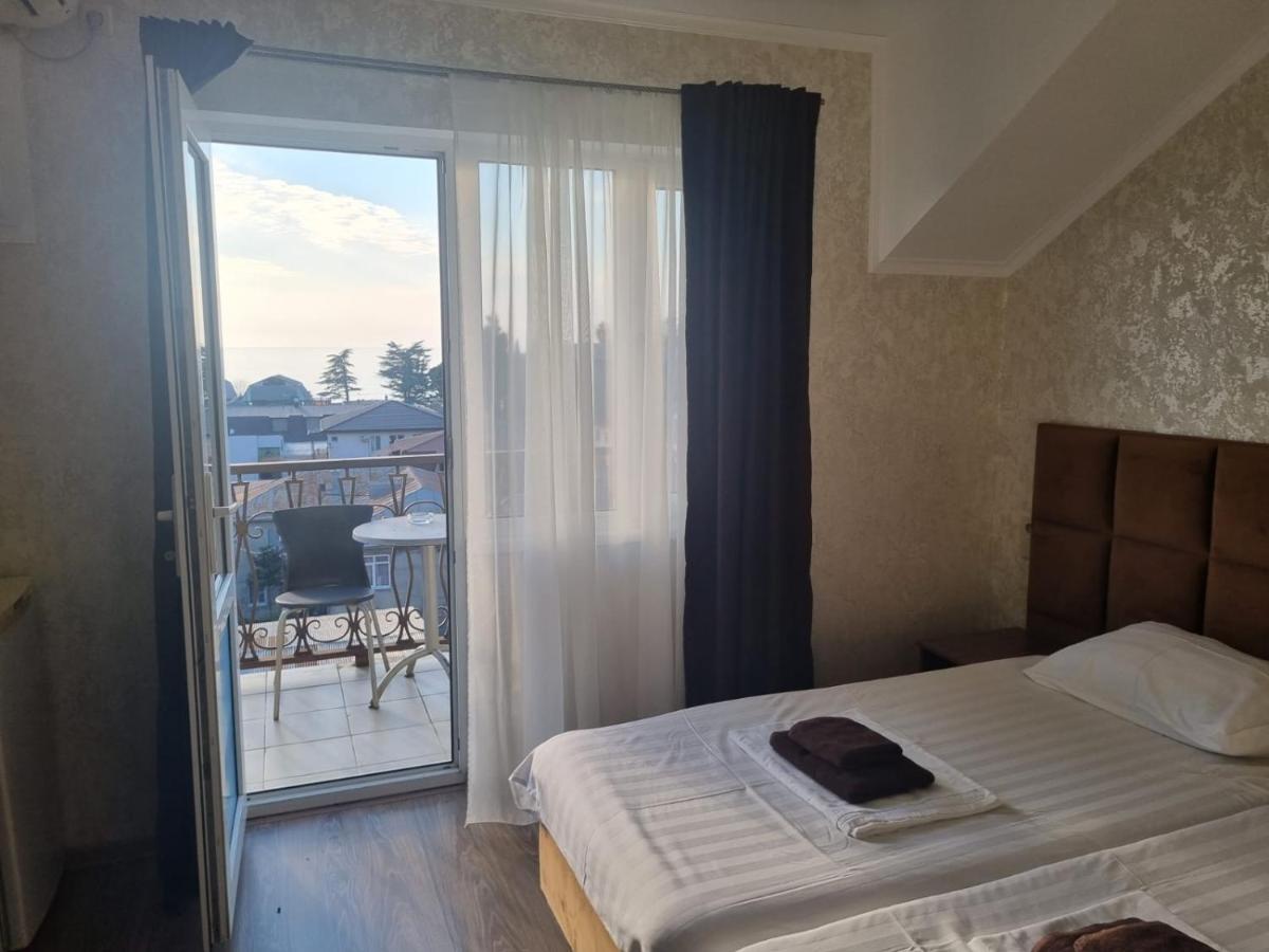 Ахра Hotel Gagra Ngoại thất bức ảnh