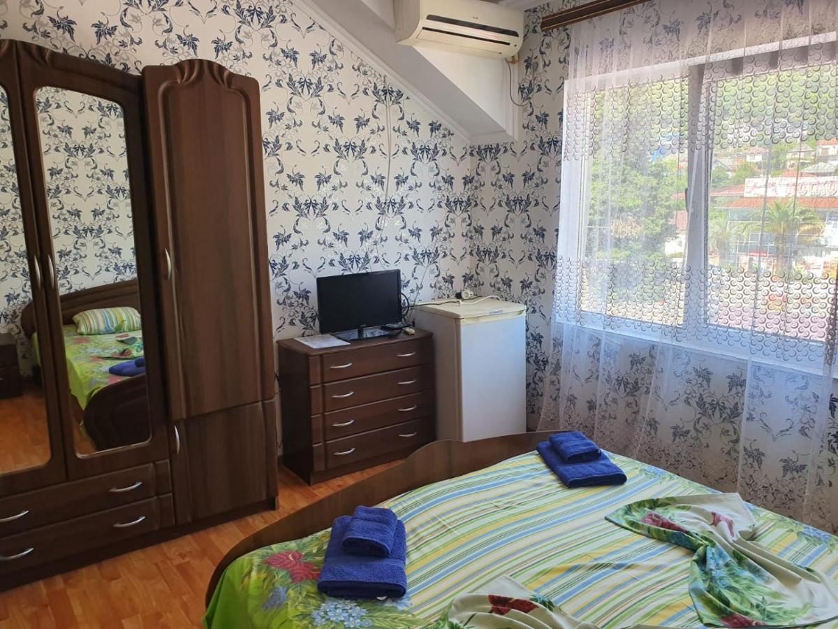 Ахра Hotel Gagra Ngoại thất bức ảnh