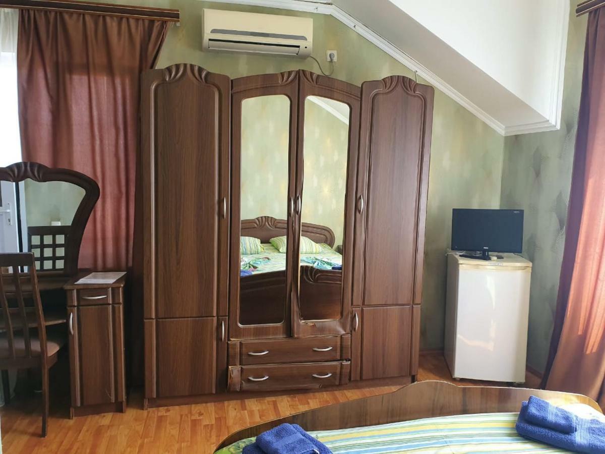 Ахра Hotel Gagra Ngoại thất bức ảnh